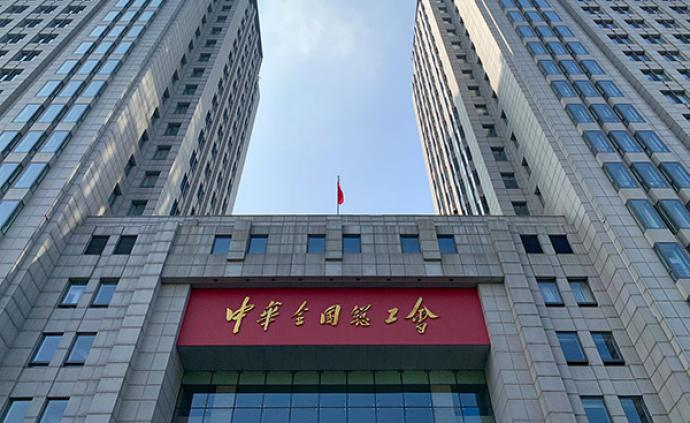 适时开展教育活动,巩固拓展中共党史教育成果
